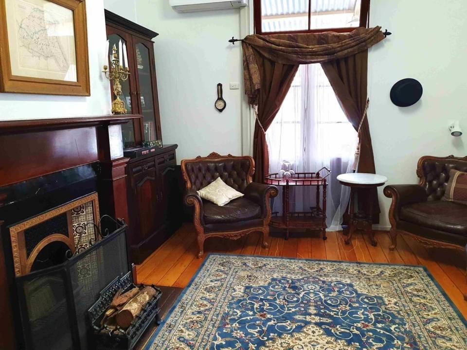 Bed & Breakfast The Old Station Masters House Qld Maryborough
